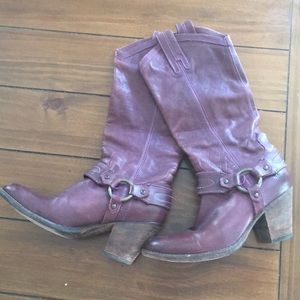 GORGEOUS FRYE DINGO BOOTS Sz 6.5 ✨💜PURPLE LEATHER